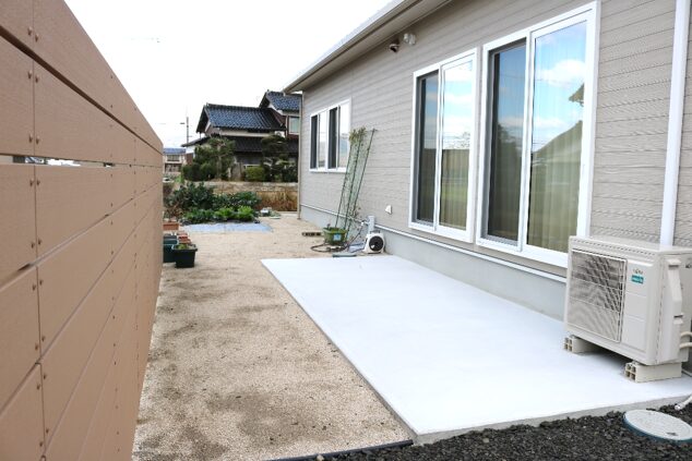 米子市 外構工事 プライバシーを守る目隠しフェンス施工事例