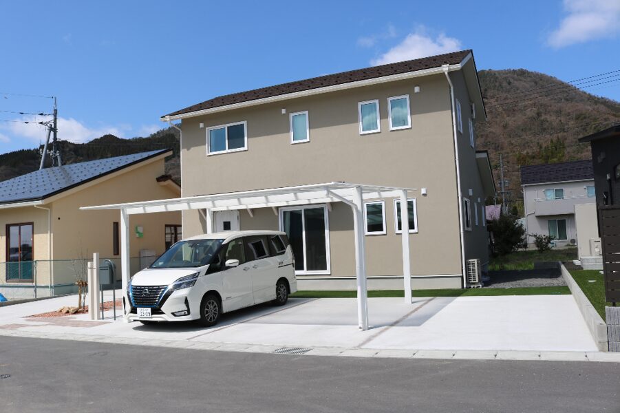 米子市 外構工事 デザインブロックで区切られた駐車スペース