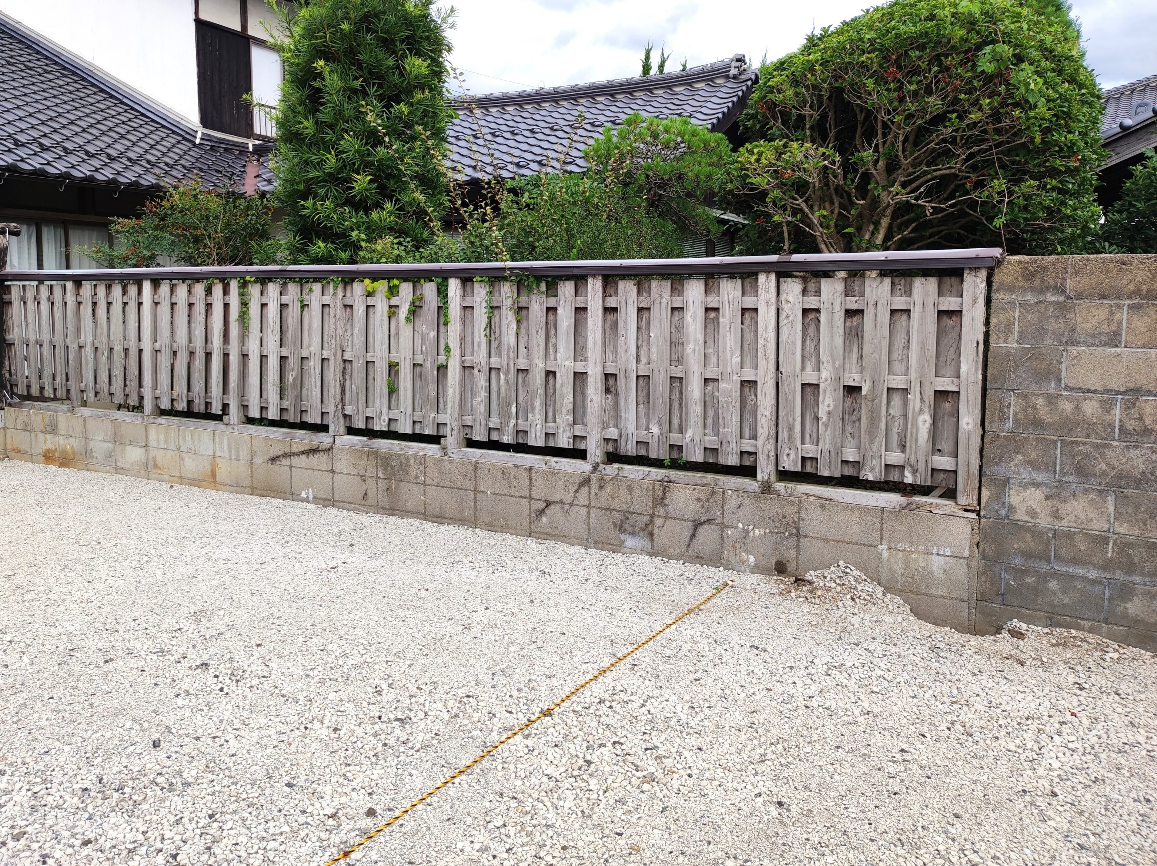 米子市 外構リフォーム 倒壊の危険がある老朽化した木製フェンス